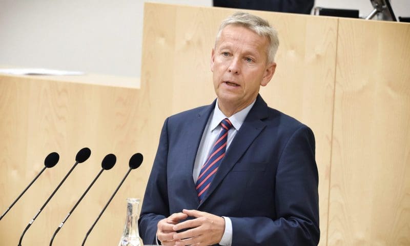 Reinhold Lopatka
