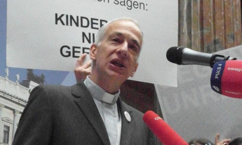 Michael Landau