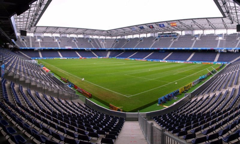 EM-Stadion_Wals-Siezenheim_zur_Euro