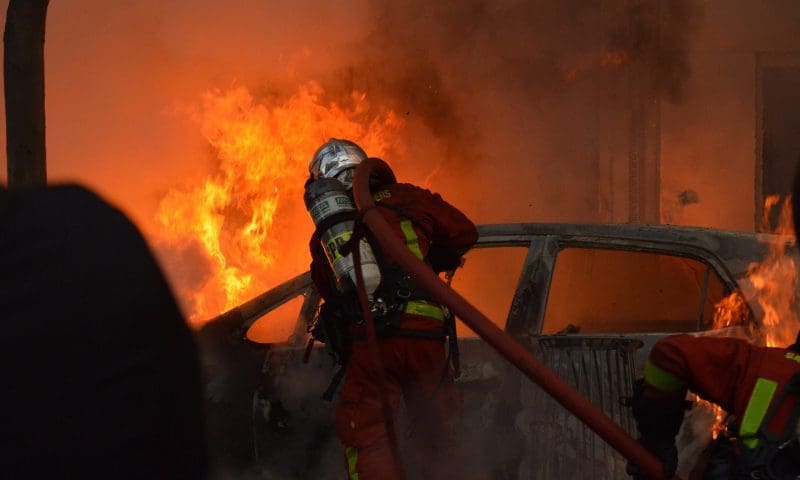 Auto in Flammen