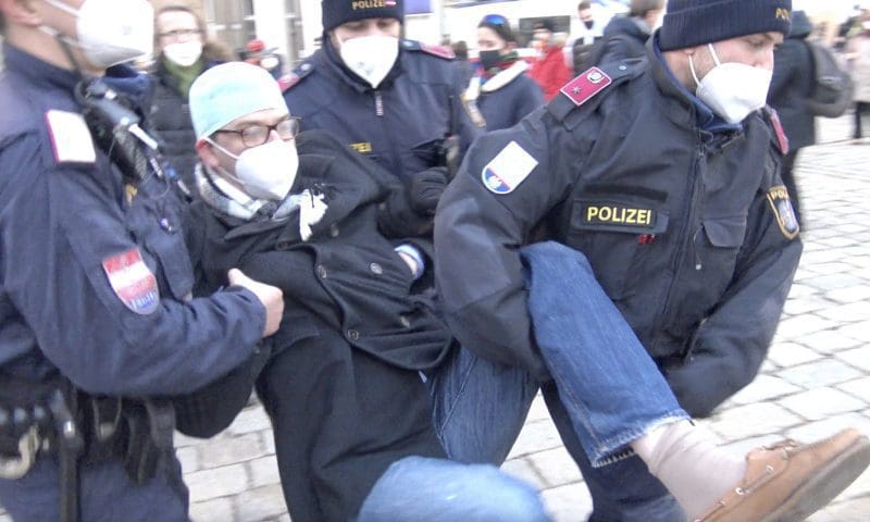 Polizeigewalt / Studentendemo