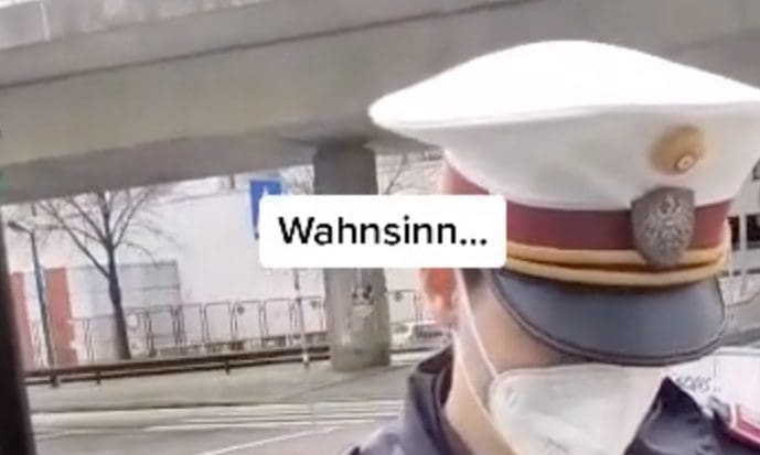 Polizist / TikTok