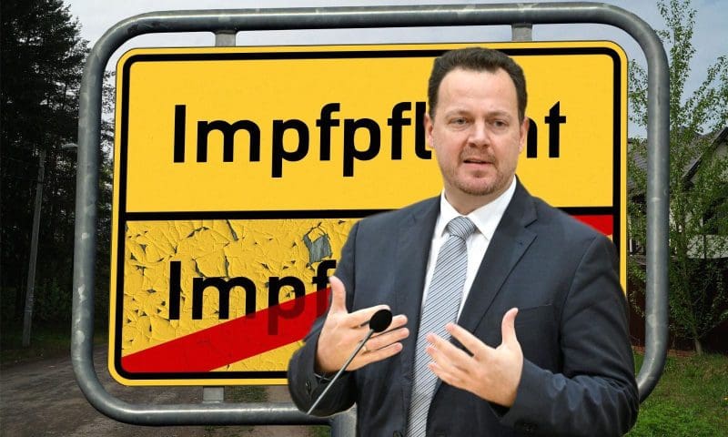 Gerhard Kaniak / Impfpflicht-Tafel