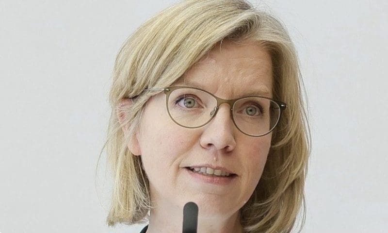 Leonore Gewessler